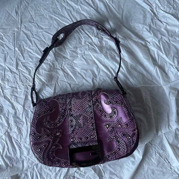 SOLD ON FACEBOOK MP - Picture 4 of 8